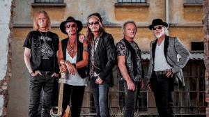 Aerosmith, il batterista Joey Kramer fa causa alla band