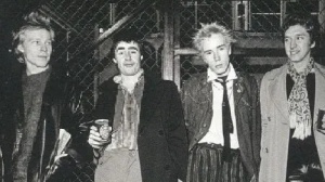 Anarchy In The UK, la provocazione calcolata dei Sex Pistols