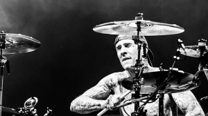 Blink-182, Travis Barker conferma il nuovo album