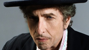 Bob Dylan accusato di aver venduto libri con autografi falsi
