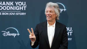 Bon Jovi interrompe il concerto al Madison Square Garden: Jon fermato da un’infezione ai seni nasali