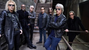 Bon Jovi torna sul palco ma sul tour dice "Non esistono miracoli"