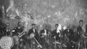 Coldplay, guarda il video di 'Orphans'