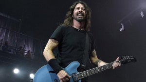 Coronavirus, i Foo Fighters rimandano "The Van Tour"