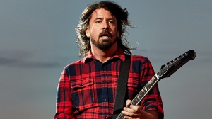 Dave Grohl batterista con i denti