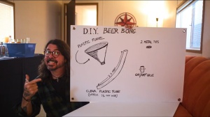 Dave Grohl e l'opera d'arte 'proibita' per  beneficenza