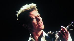Dieci anni senza David Bowie, la leggenda del rock che cambiò per sempre le sorti della musica mondiale
