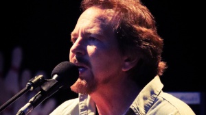 Eddie Vedder, voce e cuore a Barolo