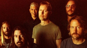 Foo Fighters, guarda il video dell'ultimo singolo 'Waiting On A War'