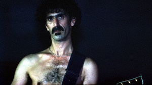 Frank Zappa, genio e ironia: una guida per iniziare ad ascoltarlo