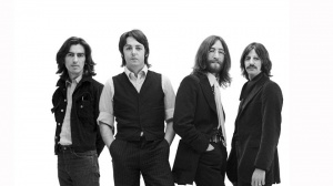 Gli artisti più popolari e le canzoni più iconiche in uno studio