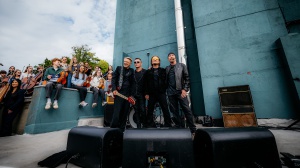 Gli U2 festeggiano il 50° anniversario con un ritorno al Mount Temple Comprehensive di Dublino
