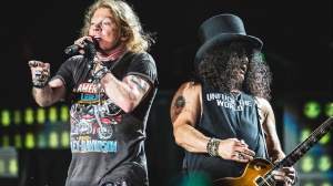 I Guns N' Roses continuano a suonare 