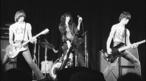 I Ramones e l'azzardo di End Of The Century