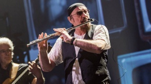 Ian Anderson ha una malattia ai polmoni