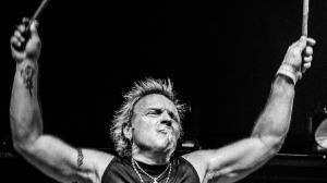 Il giudice dà ragione agli Aerosmith, Kramer bloccato dalla security