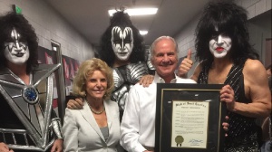 In Sud Carolina si festeggia il KISS Day