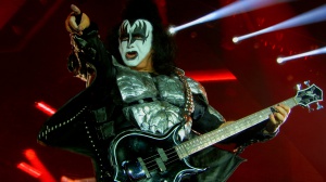 Incidente in auto per Gene Simmons