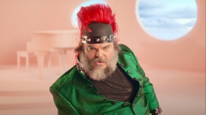 Jack Black suona Peaches con l'orchestra