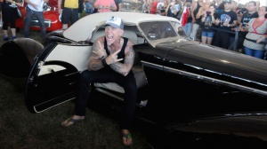James Hetfield, guarda la sua collezione di automobili