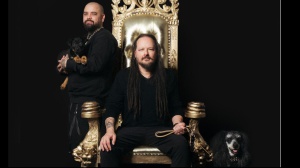 Jonathan Davis dei Korn lancia una nuova linea di accessori per animali