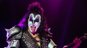 Kiss, Gene Simmons dice di essere senza amici