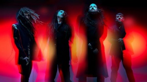 Korn, Head e Jonathan Davis parlano dei problemi di Fieldy "Preghiamo perché si riprenda"