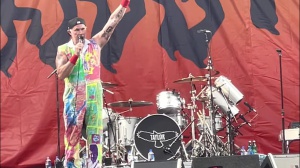 L'omaggio dei Red Hot Chili Peppers a Taylor Hawkins