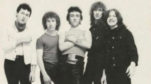 La storia di Steve Burton il quasi cantante degli AC/DC