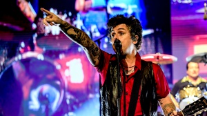 L’evoluzione punk di Billie Joe Armstrong: da DOOKIE a SAVIORS