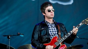 Momenti di imbarazzo per Noel Gallagher in vacanza