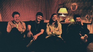 Mumford & Sons, ascolta 'Blind Leading The Blind' - Radiofreccia