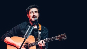 Mumford & Sons: “The Banjo Song” anticipa il nuovo album Prizefighter