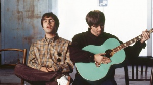 Oasis, Liam Gallagher recensisce a modo suo il nuovo brano di Noel