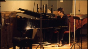 Paul McCartney, l'audio di One Hand Clapping dei Wings disponibile per la prima volta