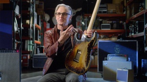 Pearl Jam, la Fender produce la Stratocaster Mike McCready