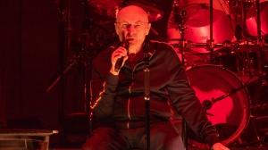 Phil Collins non è in hospice, dice un portavoce