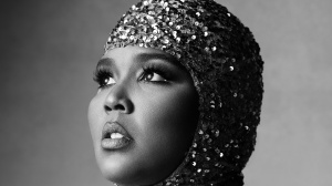 Rammstein, la popstar Lizzo canta Du Hast dal vivo