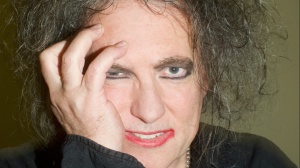 Robert Smith: "Non avrei dovuto parlare del nuovo album dei Cure già nel 2019"