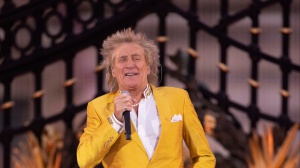 Rod Stewart ha aiutato un gruppo di profughi ucraini