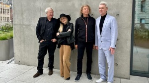 Talking Heads, svelato il video di Psycho Killer con Saoirse Ronan