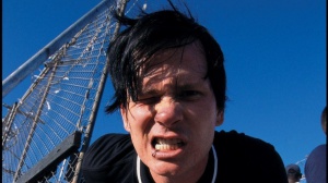 Tom DeLonge al debutto da regista con Monsters Of California