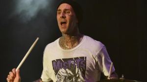 Travis Barker e tutti gli ultimi problemi di salute