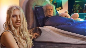 Un inedito Brian May da 'cameretta' nel video di Talia Dean
