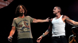 Vicky Cornell e Talinda Bennington ricordano Chester e Chris