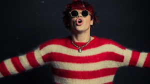 Yungblud a Radiofreccia: "Siate sempre voi stessi e se non vi accettano lo farò io"