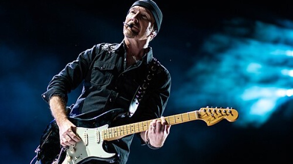  The Edge: cinque canzoni per capire la chitarra degli U2