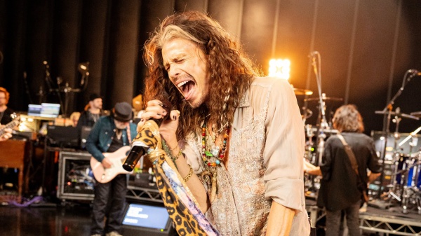 Aerosmith, il ritorno dal vivo (con soli sei brani)