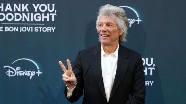 Bon Jovi interrompe il concerto al Madison Square Garden: Jon fermato da un’infezione ai seni nasali