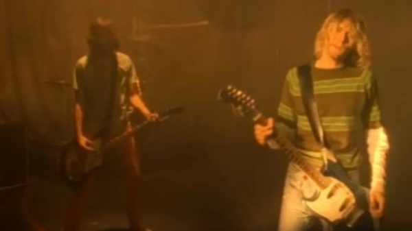 Cobain, La chitarra di “Smells Like Teen Spirit” all’asta